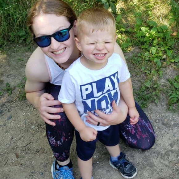 Meet your Posher, Abbey - Picture 1 of 1